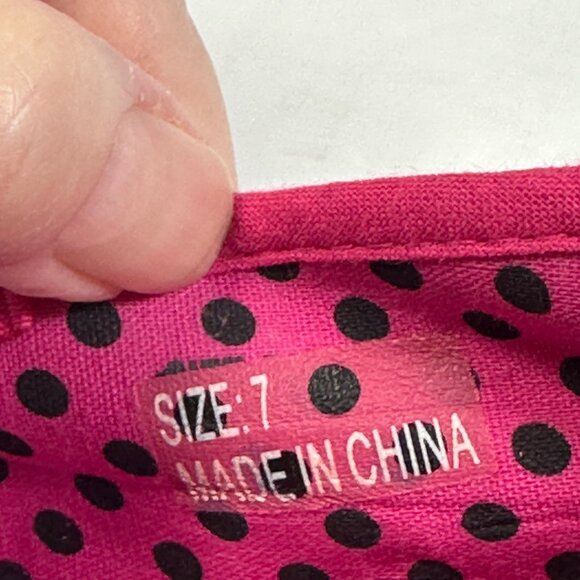 Disney Minnie Mouse Womens Slip-On Canvas Shoes Sz 7 Minnie Mouse Pink Interior - Picture 4 of 9